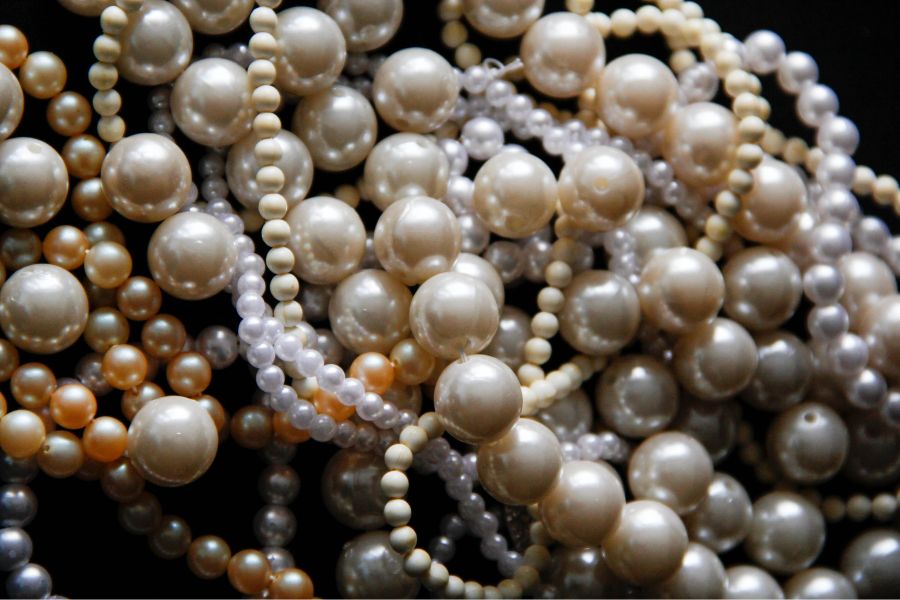 Meaning, Uses, And Healing Properties of pearls