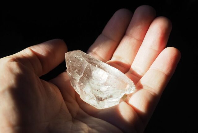 What is Clear Quartz Meaning, Uses, Healing Properties
